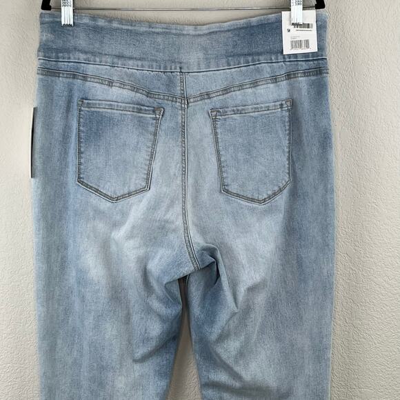 Gloria Vanderbilt Amanda Pull On Light Wash Stretch Jegging Denim Jeans 16 NWT - Picture 10 of 16